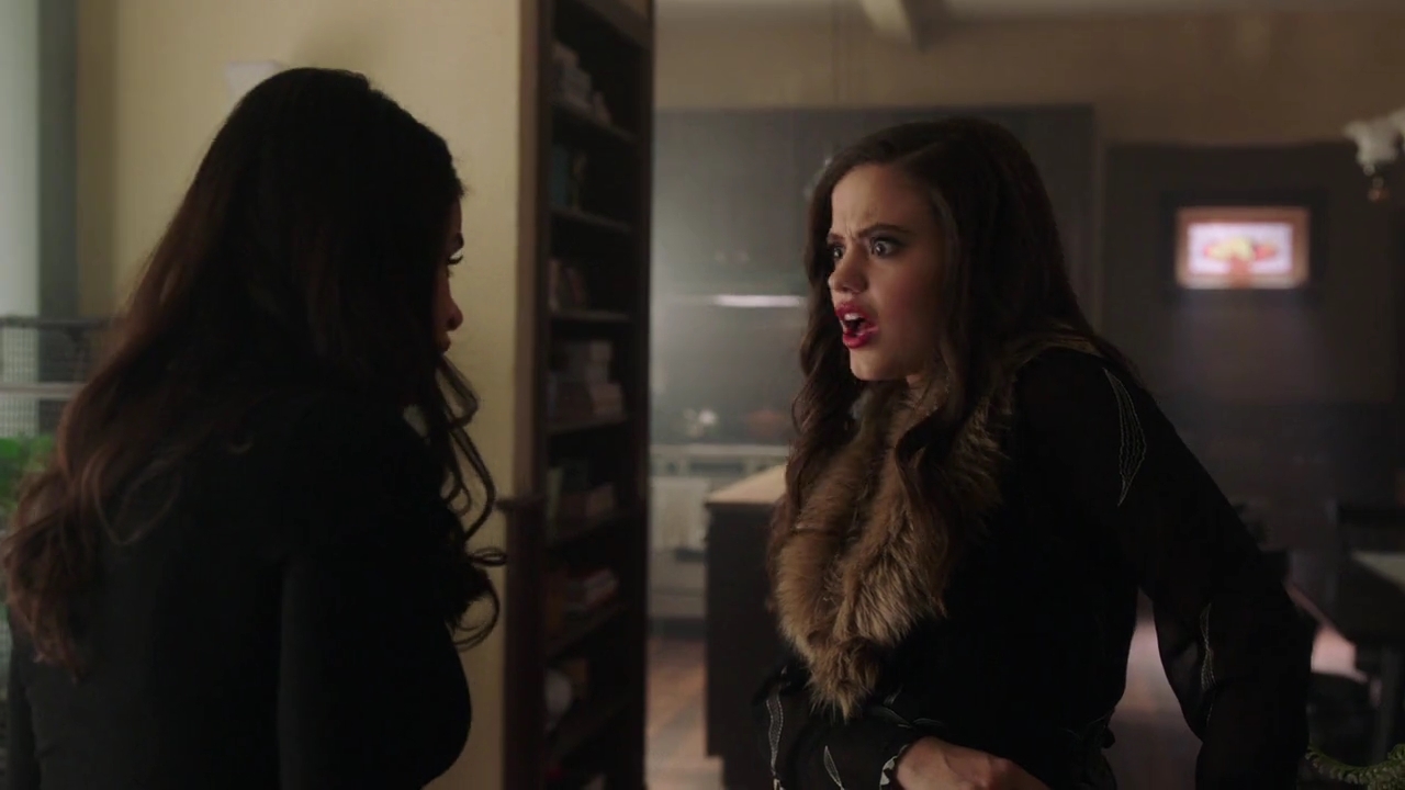 Charmed-Online-dot-nl_Charmed-1x20Ambush01197.jpg