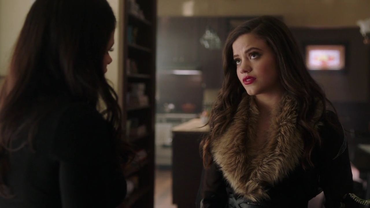 Charmed-Online-dot-nl_Charmed-1x20Ambush01202.jpg
