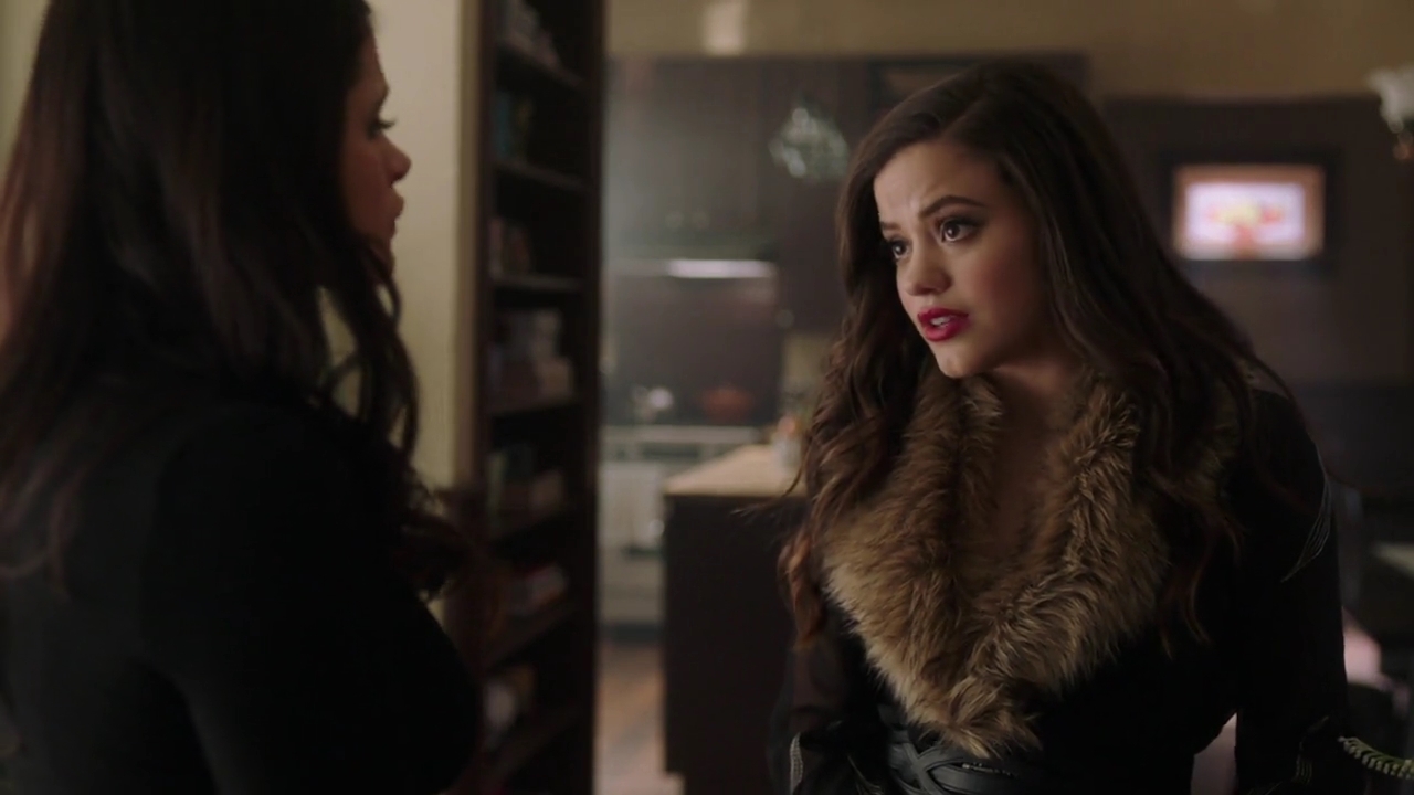 Charmed-Online-dot-nl_Charmed-1x20Ambush01217.jpg
