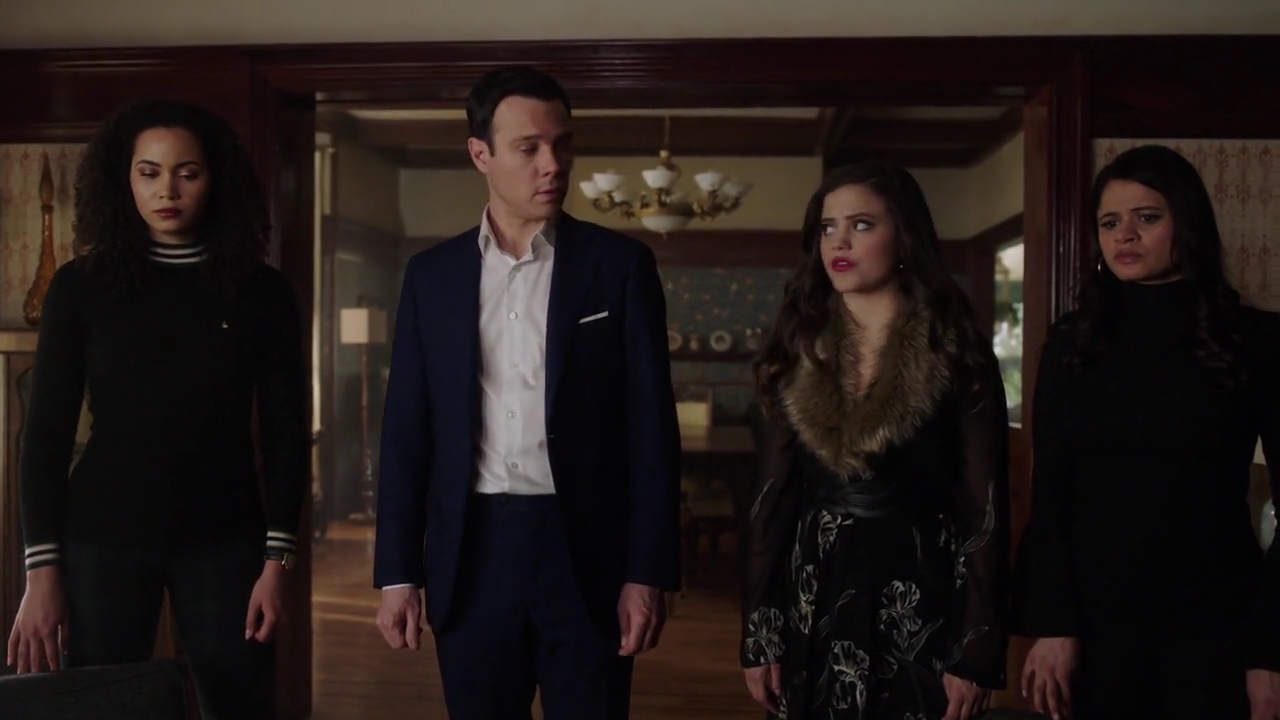 Charmed-Online-dot-nl_Charmed-1x20Ambush01271.jpg