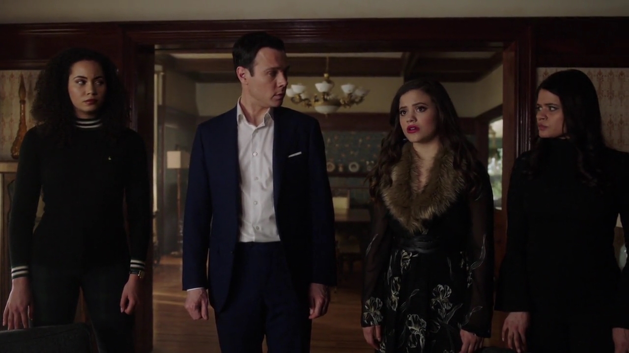 Charmed-Online-dot-nl_Charmed-1x20Ambush01273.jpg Charmed-Online-dot-nl_Charmed-1x20Ambush01273.jpg