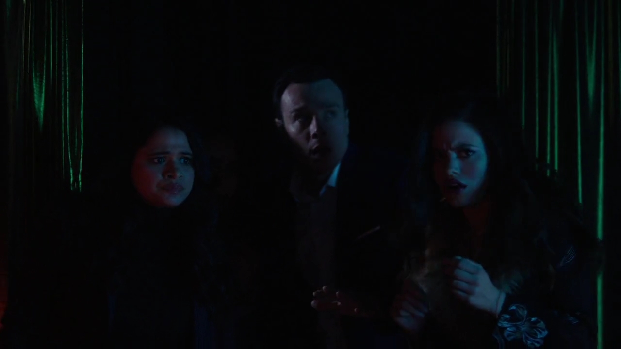 Charmed-Online-dot-nl_Charmed-1x20Ambush01366.jpg