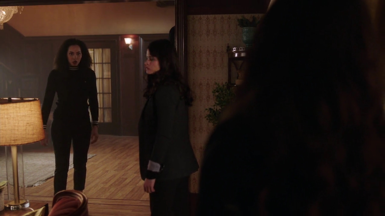 Charmed-Online-dot-nl_Charmed-1x20Ambush01467.jpg