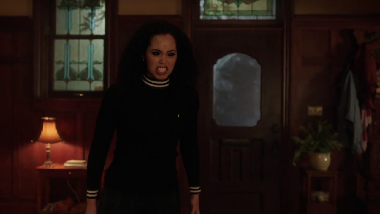 Charmed-Online-dot-nl_Charmed-1x20Ambush01506.jpg