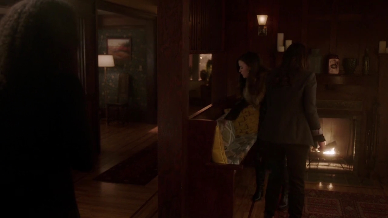 Charmed-Online-dot-nl_Charmed-1x20Ambush01570.jpg