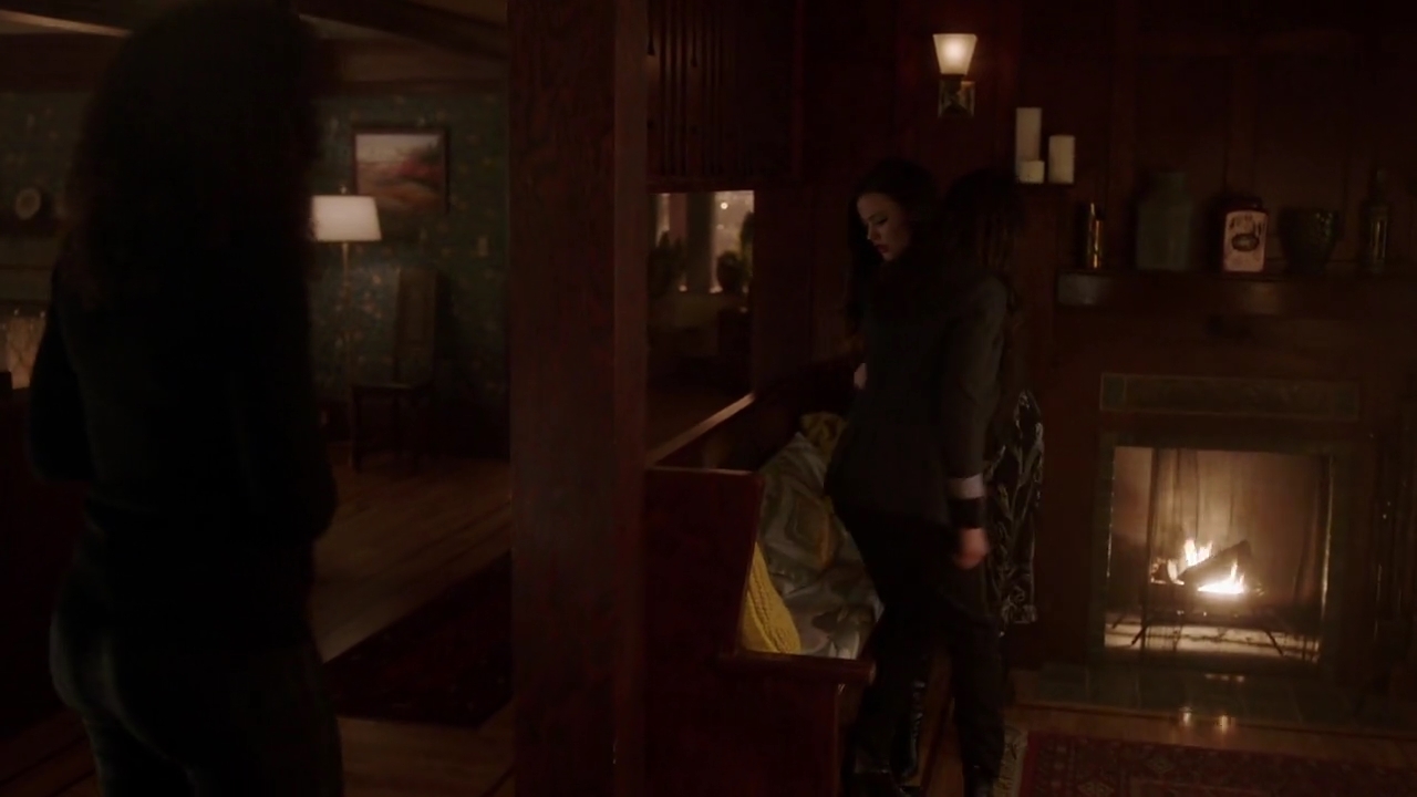 Charmed-Online-dot-nl_Charmed-1x20Ambush01572.jpg