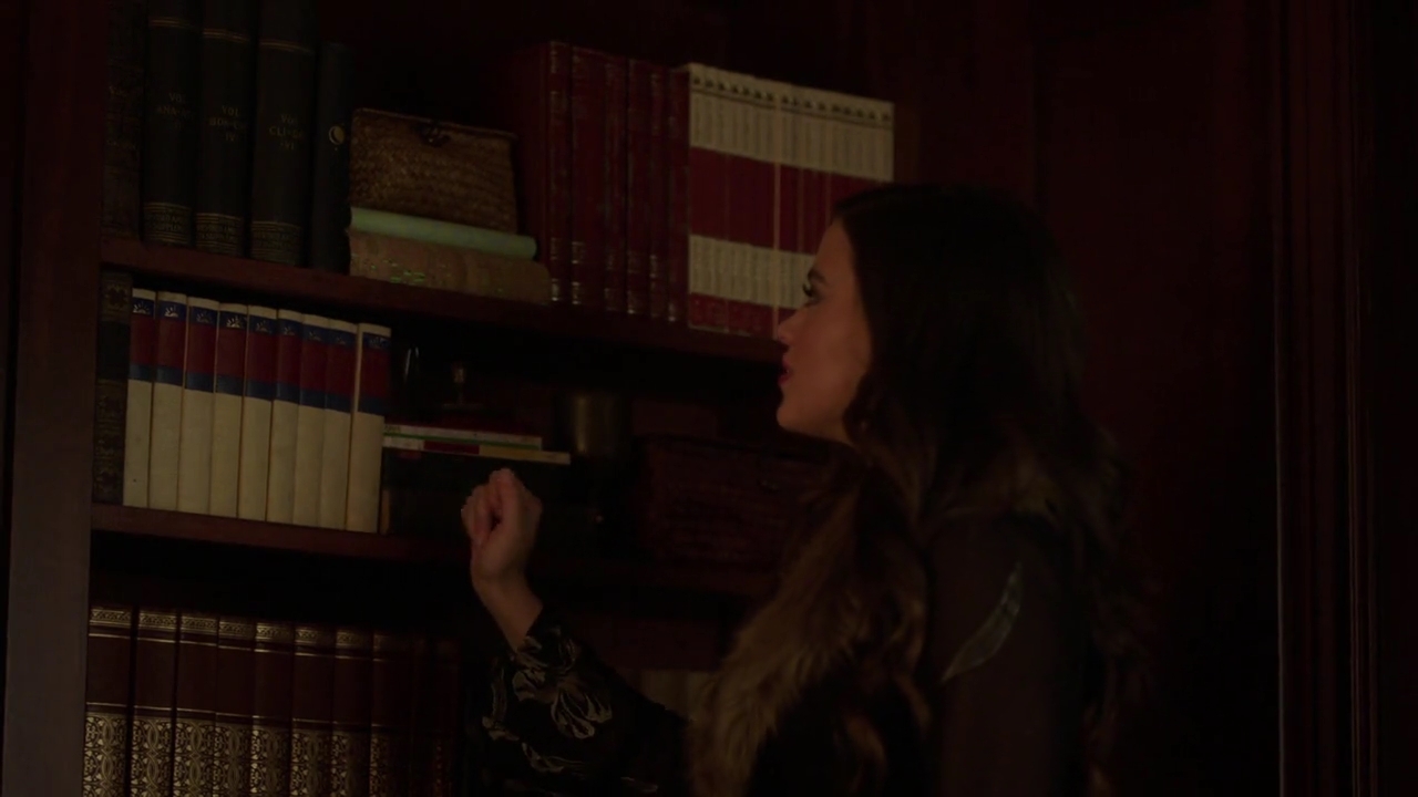 Charmed-Online-dot-nl_Charmed-1x20Ambush01612.jpg