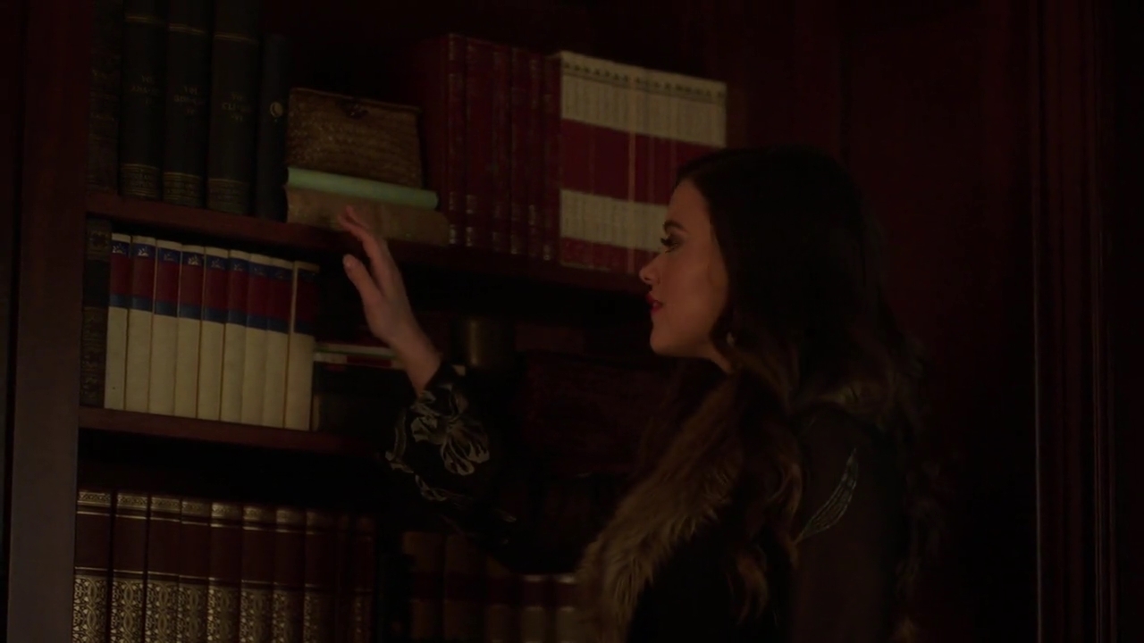 Charmed-Online-dot-nl_Charmed-1x20Ambush01615.jpg