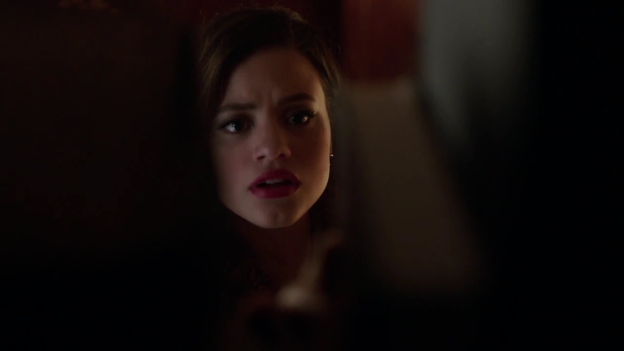 Charmed-Online-dot-nl_Charmed-1x20Ambush01620.jpg