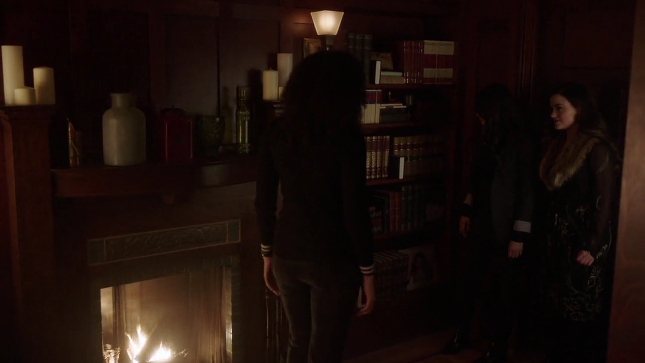 Charmed-Online-dot-nl_Charmed-1x20Ambush01657.jpg