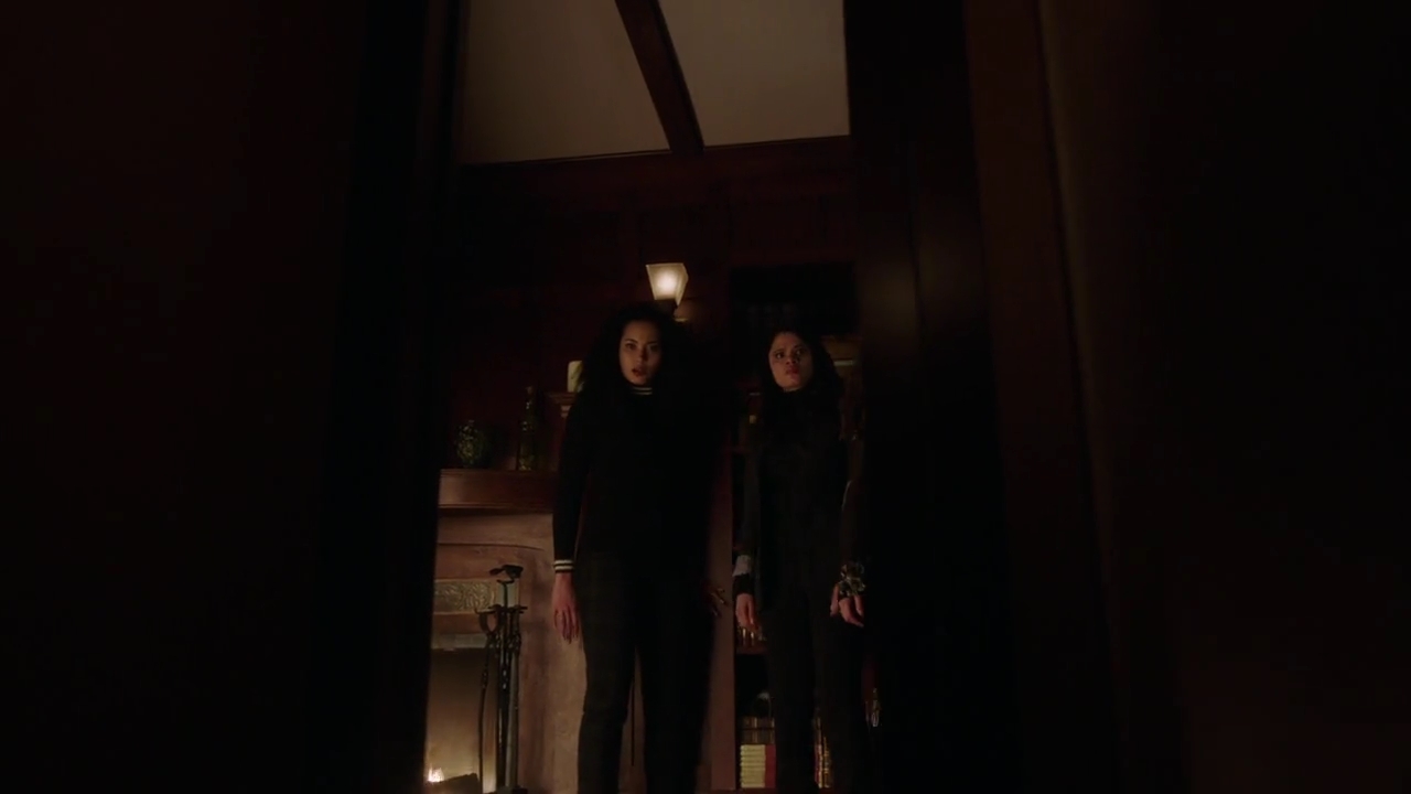 Charmed-Online-dot-nl_Charmed-1x20Ambush01671.jpg