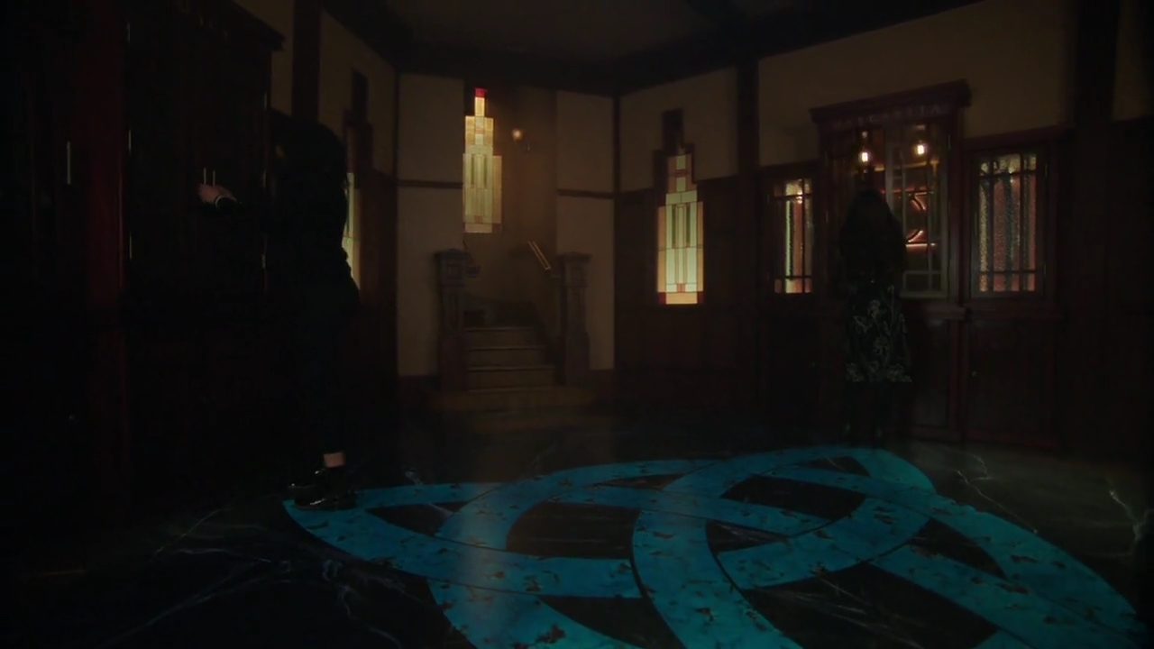 Charmed-Online-dot-nl_Charmed-1x20Ambush01693.jpg