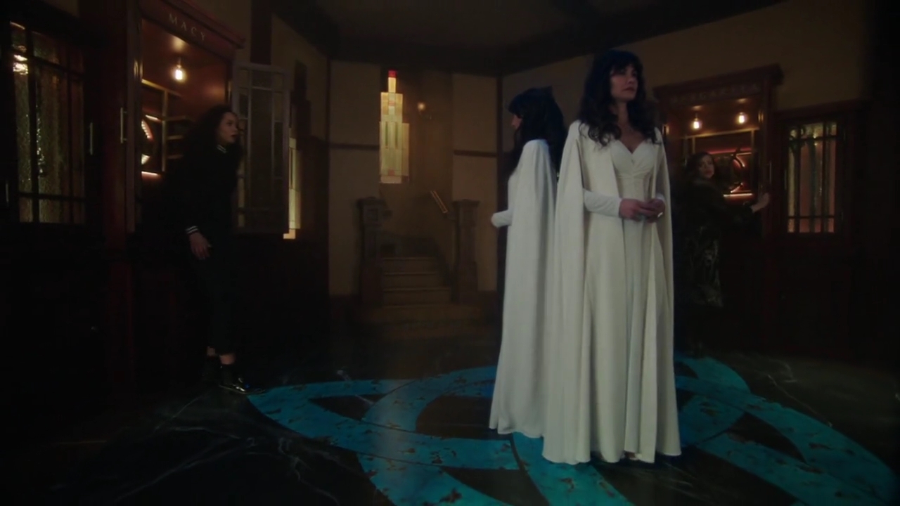 Charmed-Online-dot-nl_Charmed-1x20Ambush01701.jpg