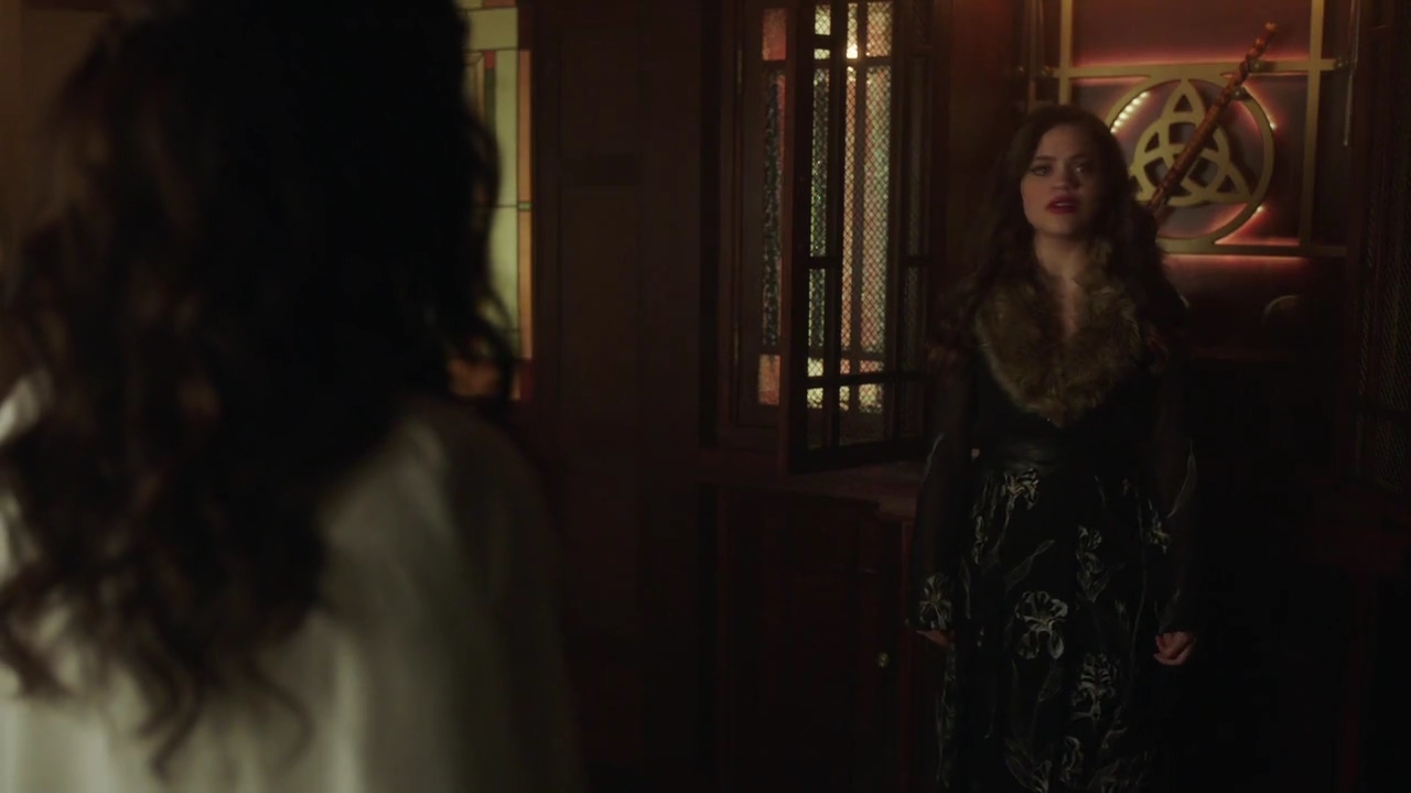 Charmed-Online-dot-nl_Charmed-1x20Ambush01728.jpg