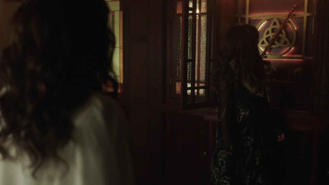 Charmed-Online-dot-nl_Charmed-1x20Ambush01729.jpg