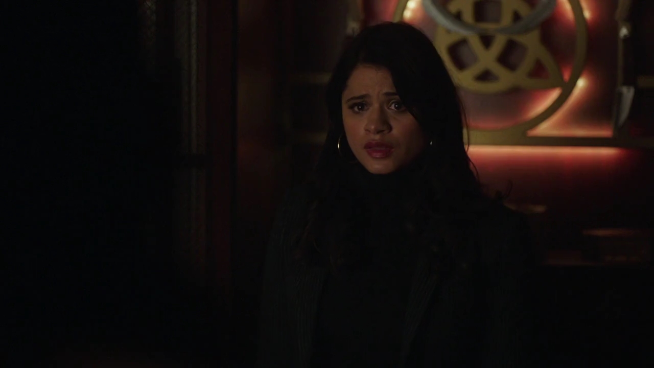 Charmed-Online-dot-nl_Charmed-1x20Ambush01741.jpg