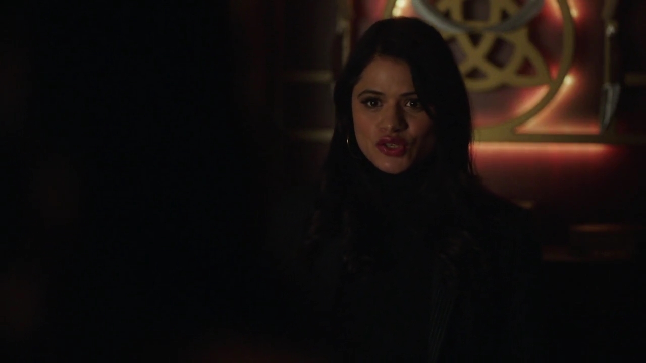 Charmed-Online-dot-nl_Charmed-1x20Ambush01792.jpg
