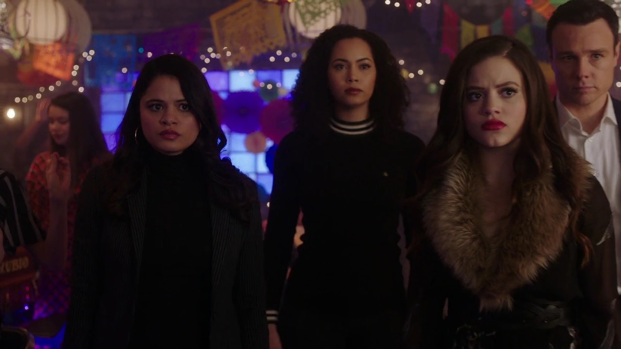 Charmed-Online-dot-nl_Charmed-1x20Ambush01912.jpg