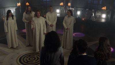 Charmed-Online-dot-nl_Charmed-1x20Ambush01317.jpg