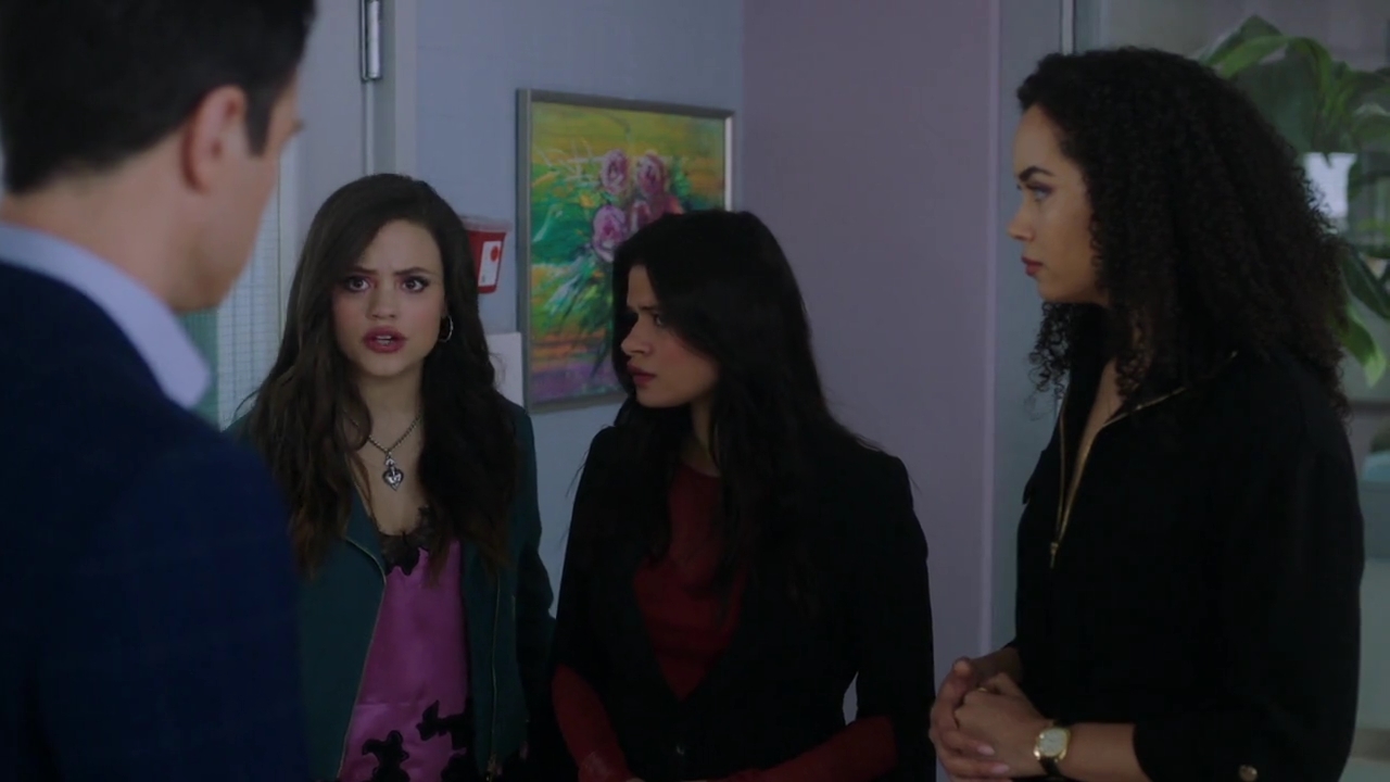 Charmed-Online-dot-nl_Charmed-1x21RedRain00165.jpg