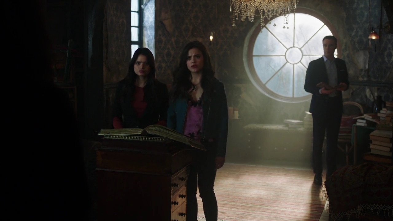 Charmed-Online-dot-nl_Charmed-1x21RedRain00558.jpg