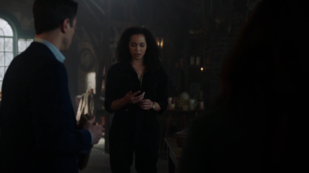 Charmed-Online-dot-nl_Charmed-1x21RedRain00575.jpg