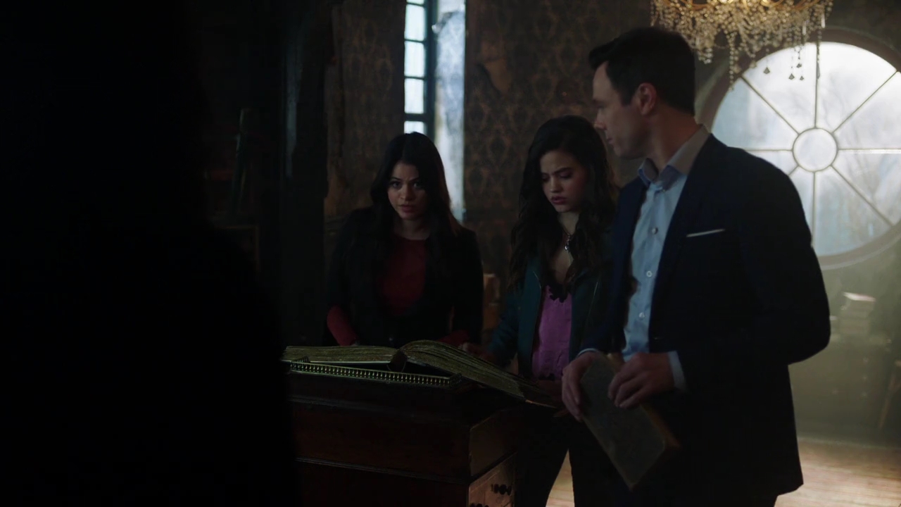 Charmed-Online-dot-nl_Charmed-1x21RedRain00639.jpg