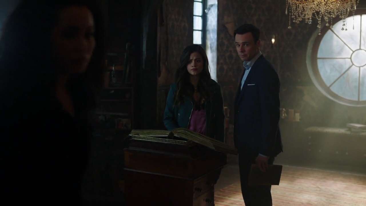 Charmed-Online-dot-nl_Charmed-1x21RedRain00648.jpg