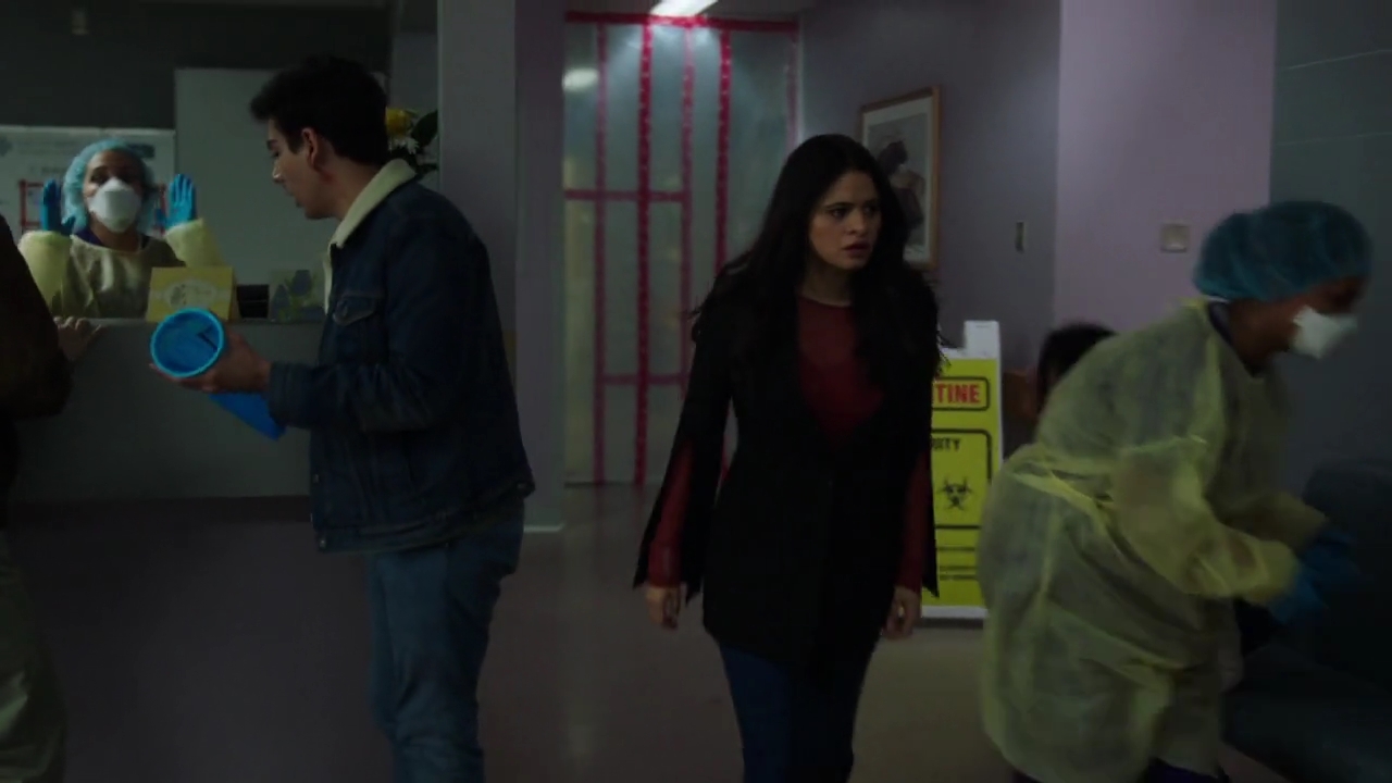 Charmed-Online-dot-nl_Charmed-1x21RedRain00654.jpg