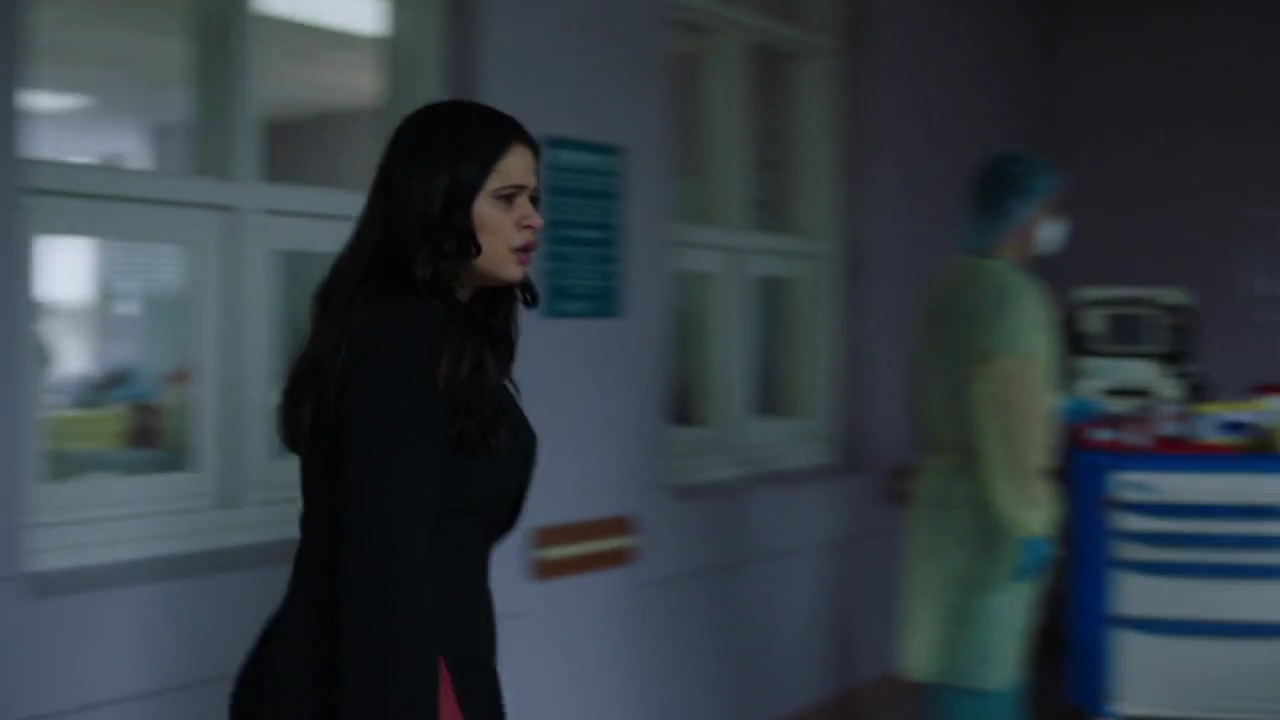Charmed-Online-dot-nl_Charmed-1x21RedRain00673.jpg