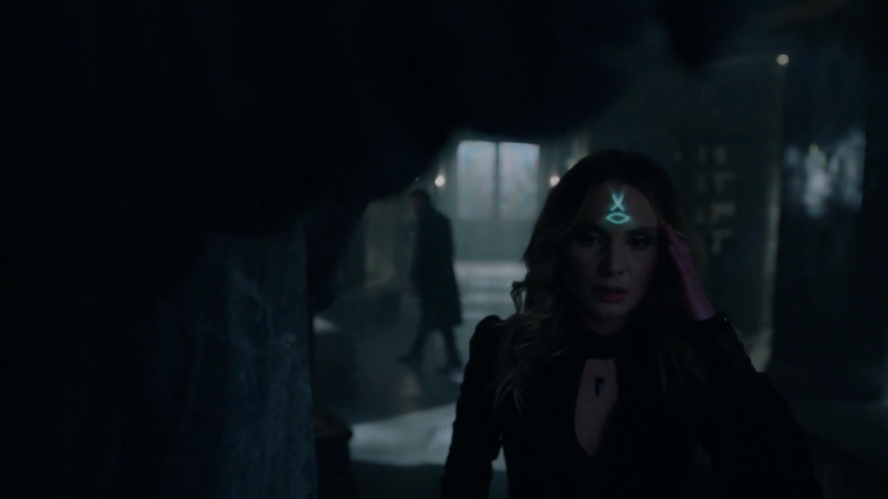 Charmed-Online-dot-nl_Charmed-1x21RedRain01142.jpg