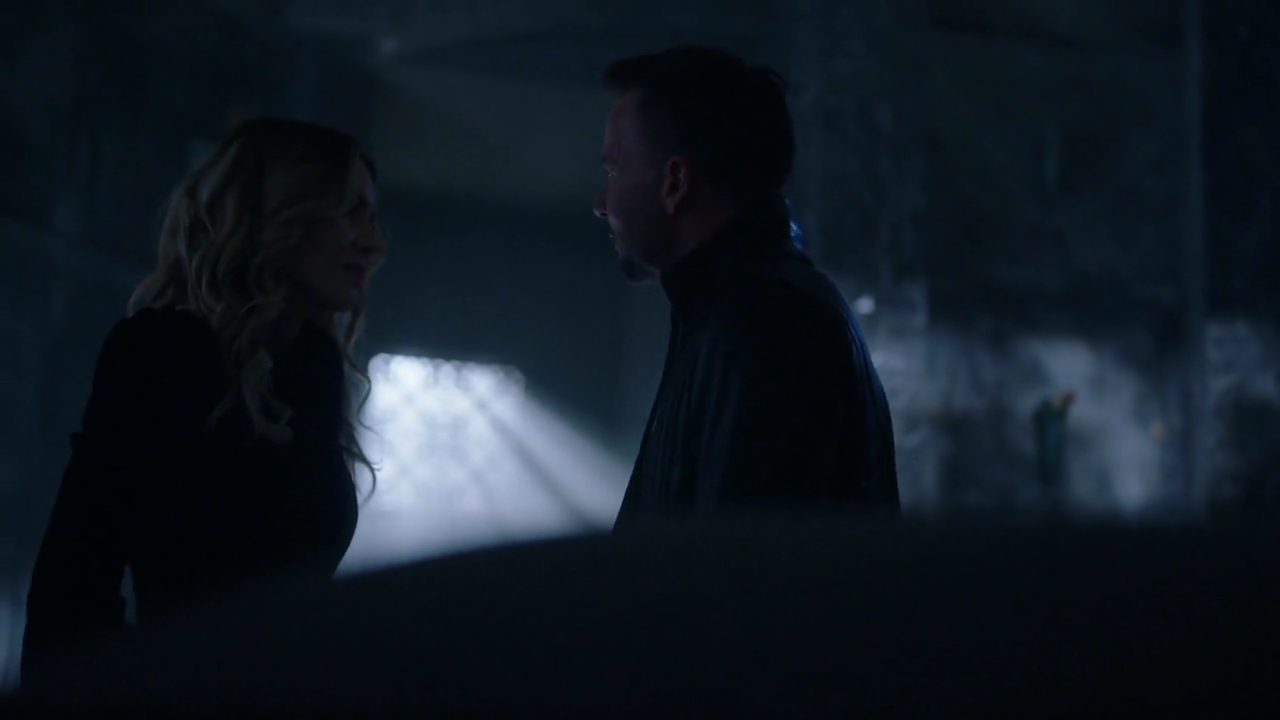 Charmed-Online-dot-nl_Charmed-1x21RedRain01170.jpg