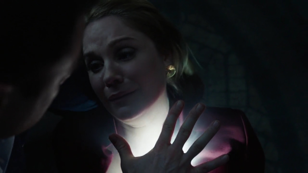 Charmed-Online-dot-nl_Charmed-1x21RedRain01351.jpg
