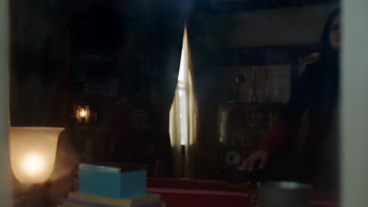 Charmed-Online-dot-nl_Charmed-1x21RedRain01396.jpg