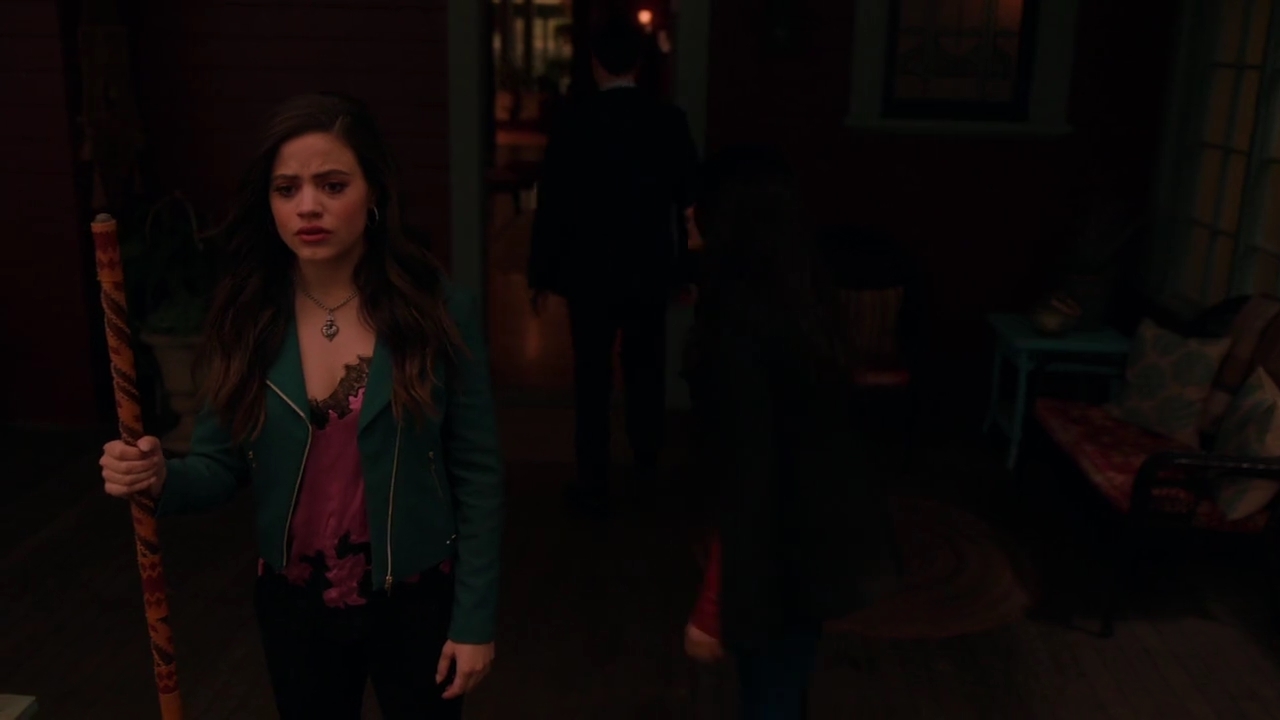 Charmed-Online-dot-nl_Charmed-1x21RedRain01471.jpg