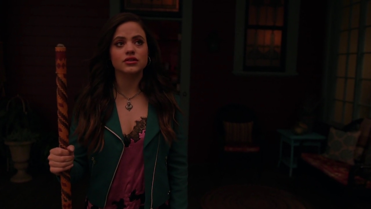 Charmed-Online-dot-nl_Charmed-1x21RedRain01481.jpg