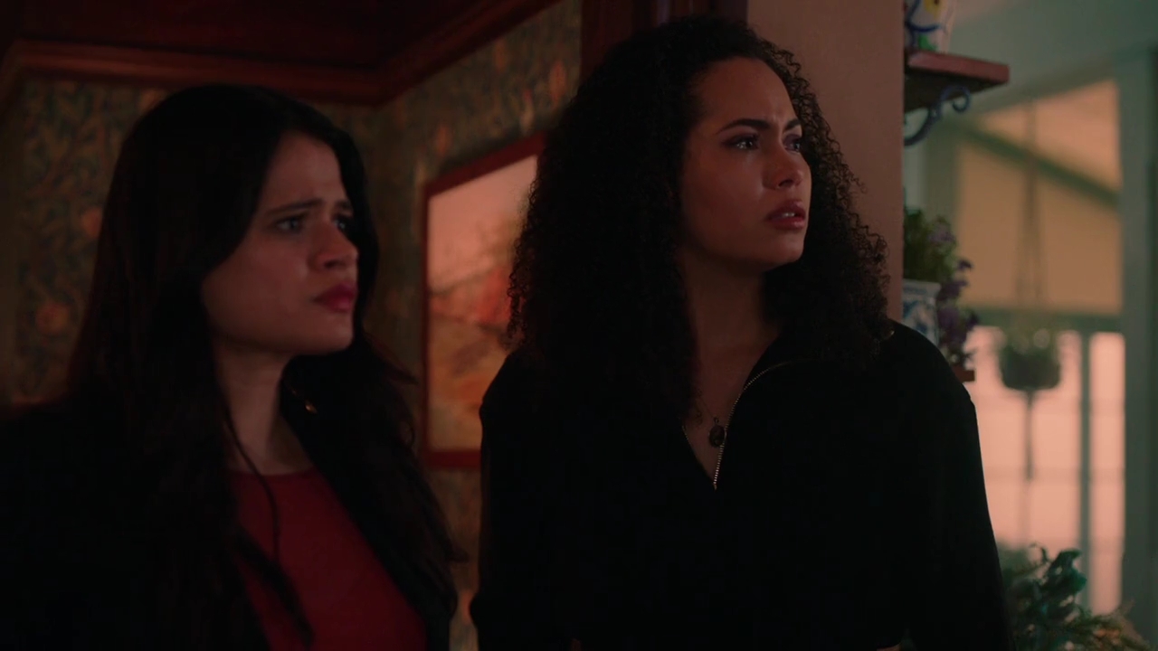 Charmed-Online-dot-nl_Charmed-1x21RedRain01713.jpg