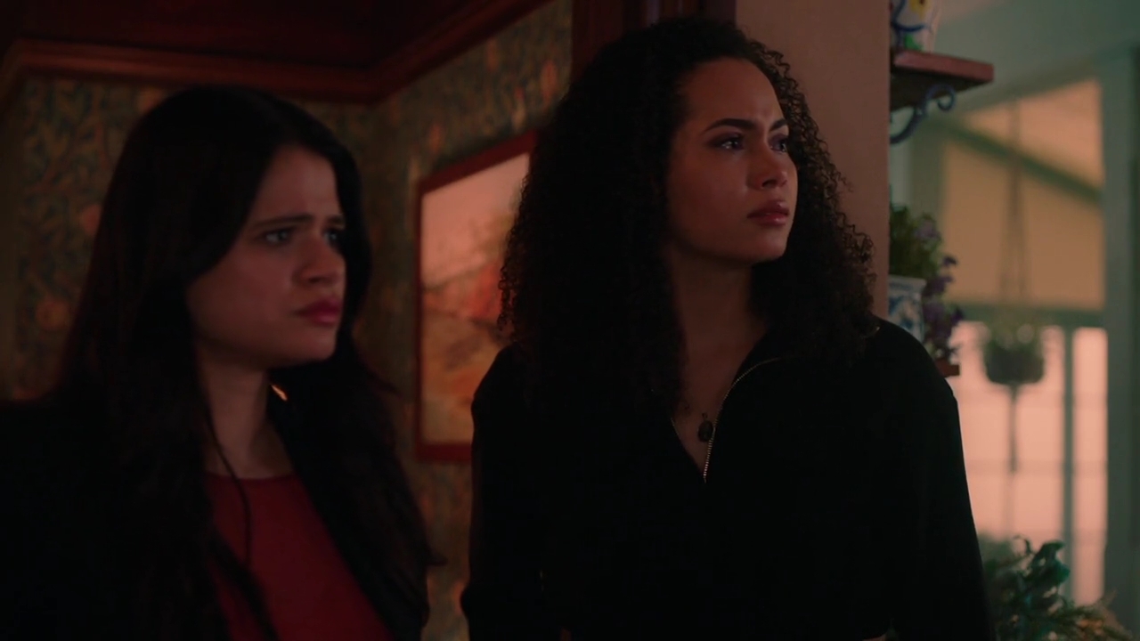 Charmed-Online-dot-nl_Charmed-1x21RedRain01716.jpg