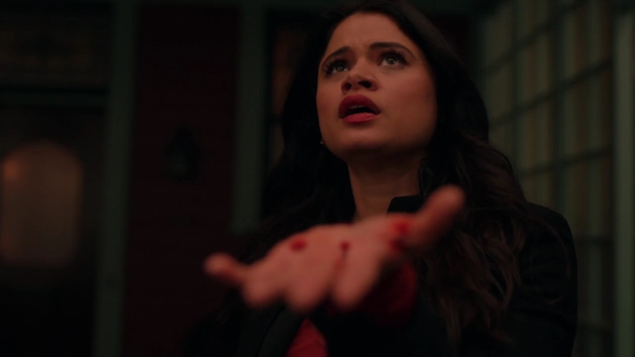 Charmed-Online-dot-nl_Charmed-1x21RedRain01756.jpg