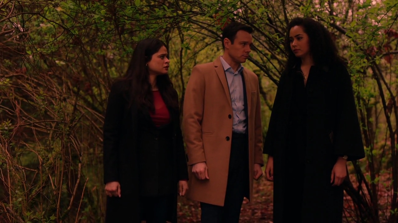 Charmed-Online-dot-nl_Charmed-1x21RedRain01802.jpg