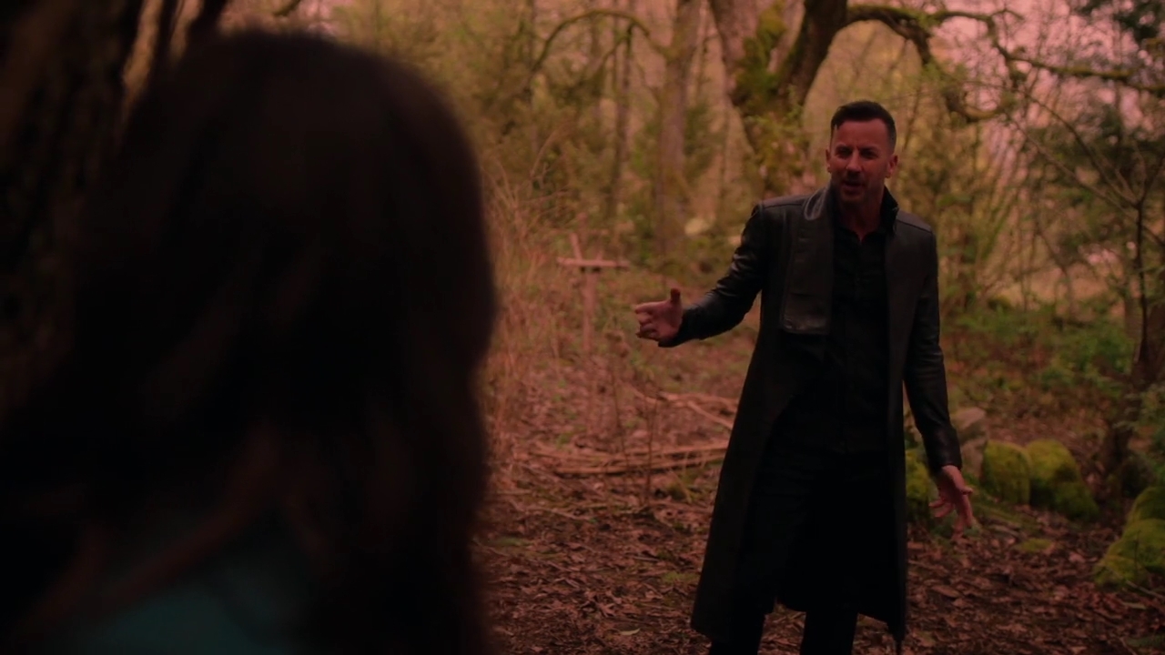 Charmed-Online-dot-nl_Charmed-1x21RedRain01831.jpg