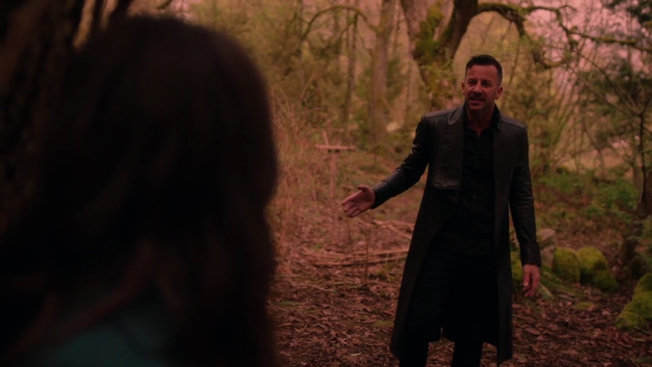 Charmed-Online-dot-nl_Charmed-1x21RedRain01832.jpg