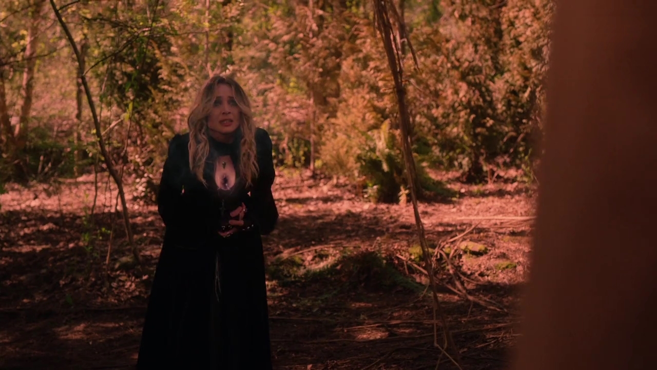 Charmed-Online-dot-nl_Charmed-1x21RedRain01870.jpg