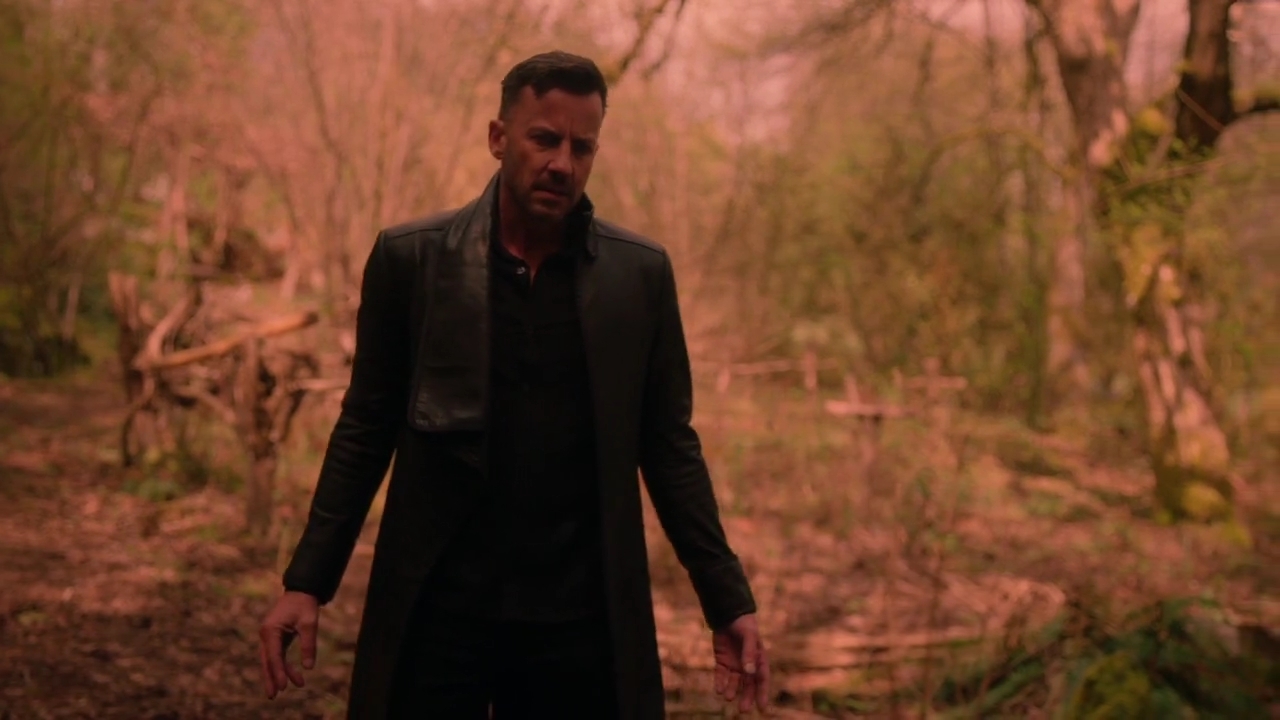 Charmed-Online-dot-nl_Charmed-1x21RedRain01875.jpg