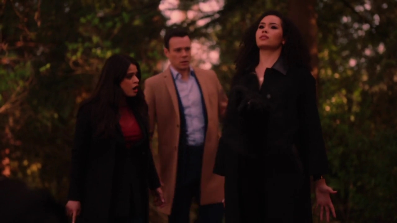 Charmed-Online-dot-nl_Charmed-1x21RedRain01978.jpg