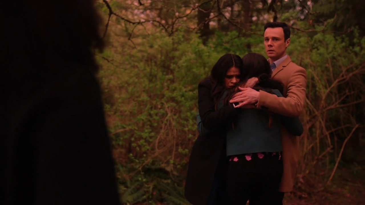 Charmed-Online-dot-nl_Charmed-1x21RedRain02026.jpg