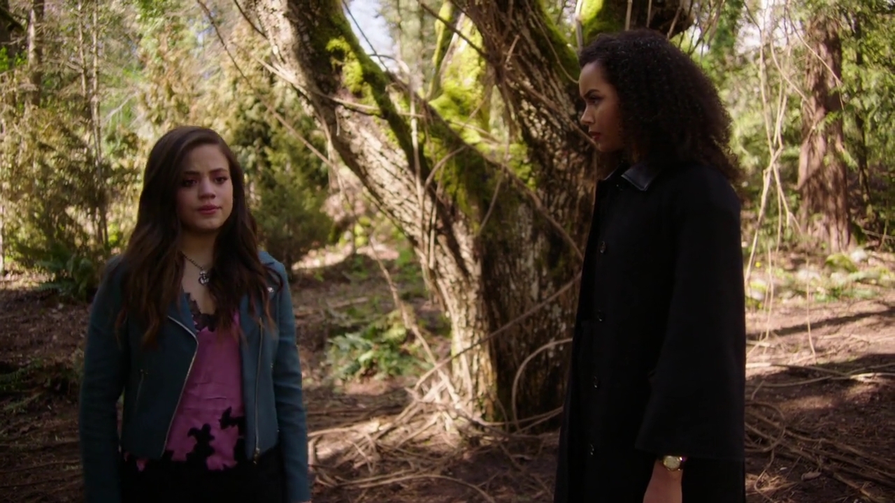 Charmed-Online-dot-nl_Charmed-1x21RedRain02107.jpg