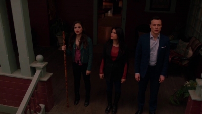 Charmed-Online-dot-nl_Charmed-1x21RedRain01451.jpg