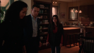 Charmed-Online-dot-nl_Charmed-1x21RedRain01683.jpg