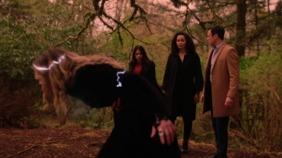 Charmed-Online-dot-nl_Charmed-1x21RedRain01861.jpg